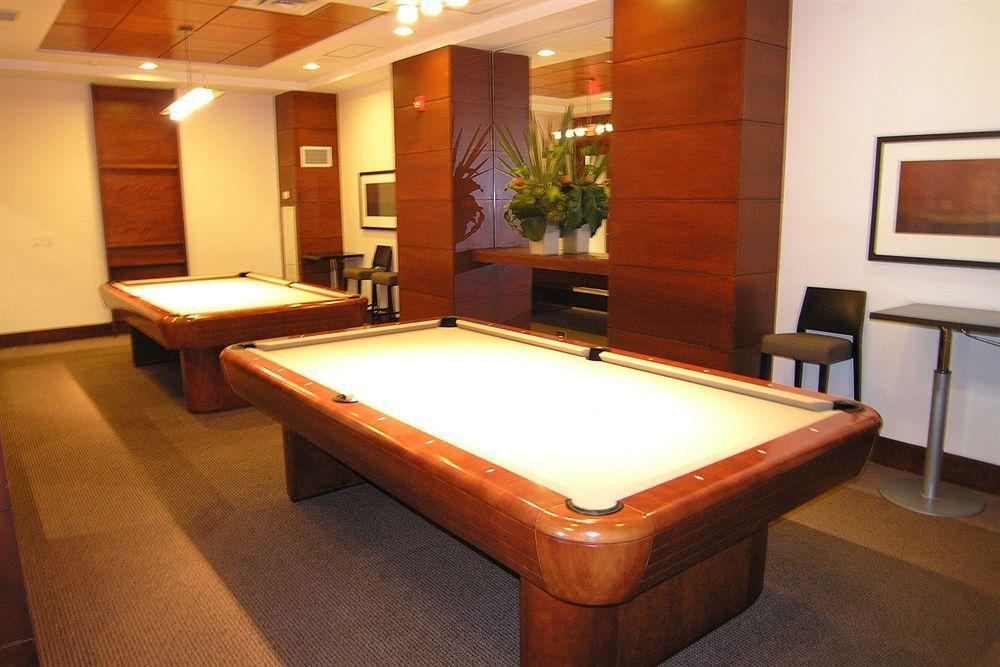 Downtown Mississauga Executive Suites Sq1 외부 사진