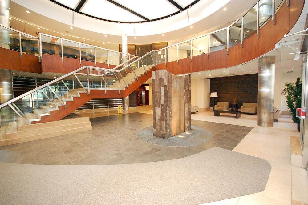Downtown Mississauga Executive Suites Sq1 외부 사진